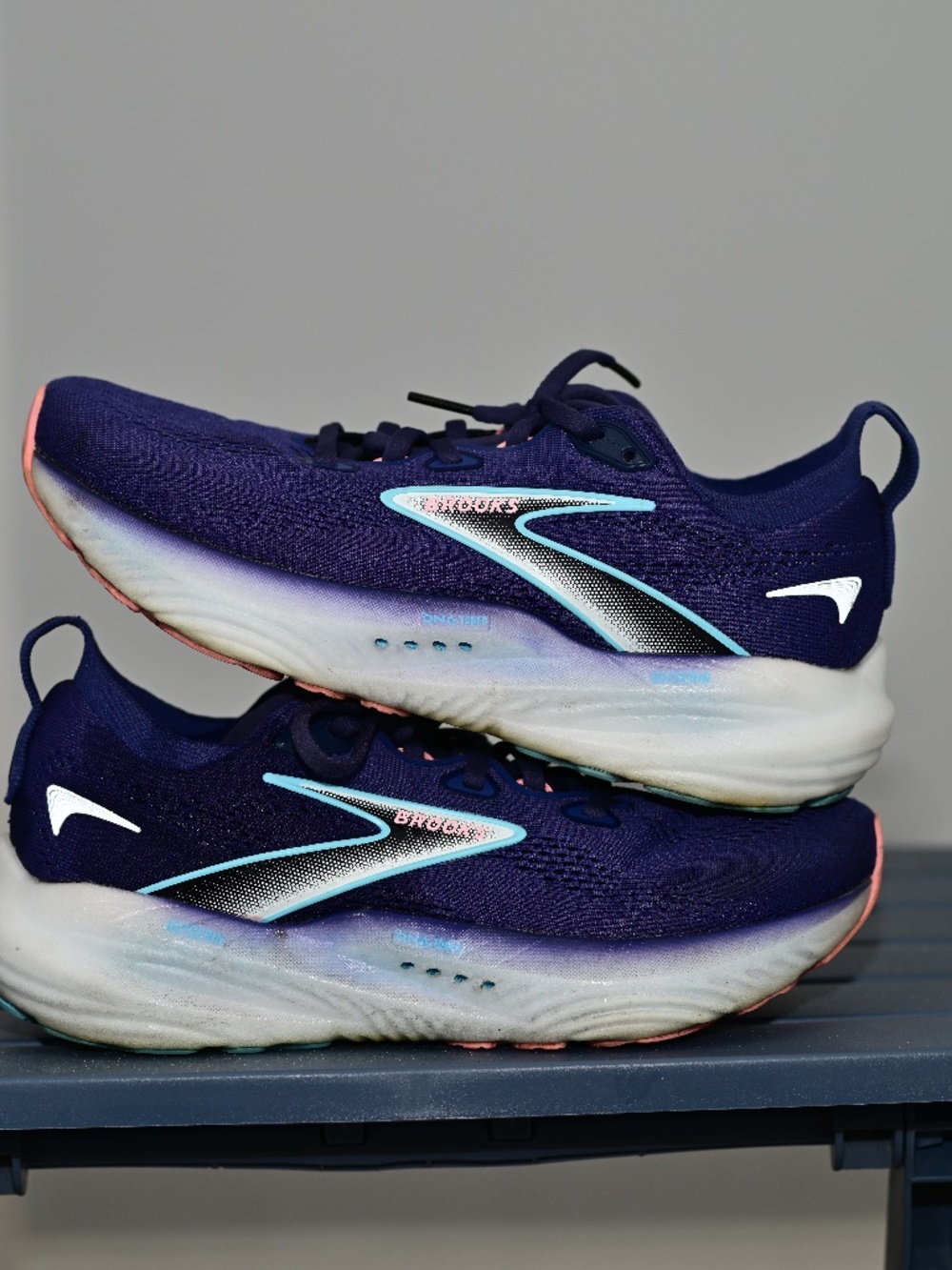 Women's Brooks Glycerin GTS 22 Purple/Blue Size 7 Excellent Condition